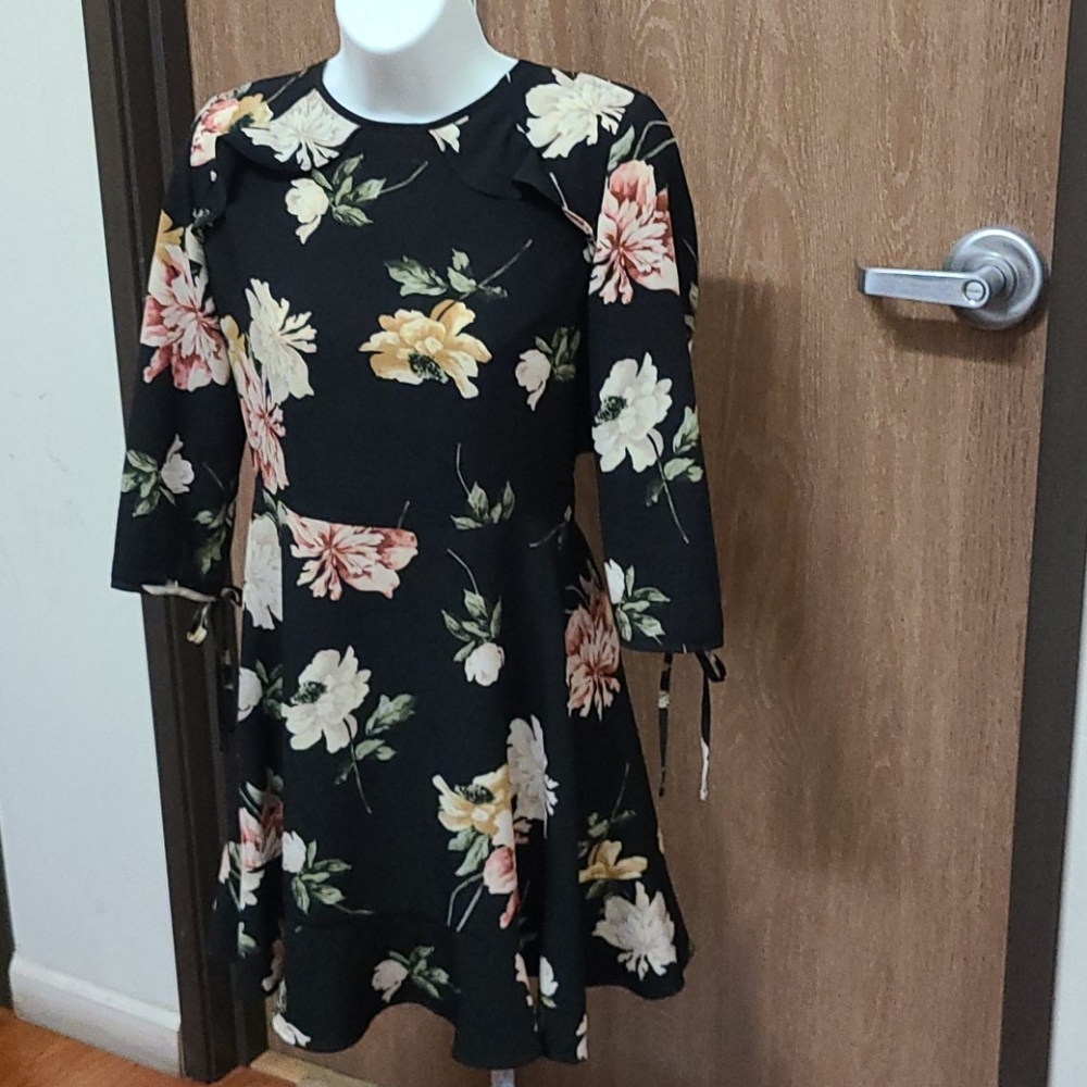 Topshop Black Floral Dress Size 6